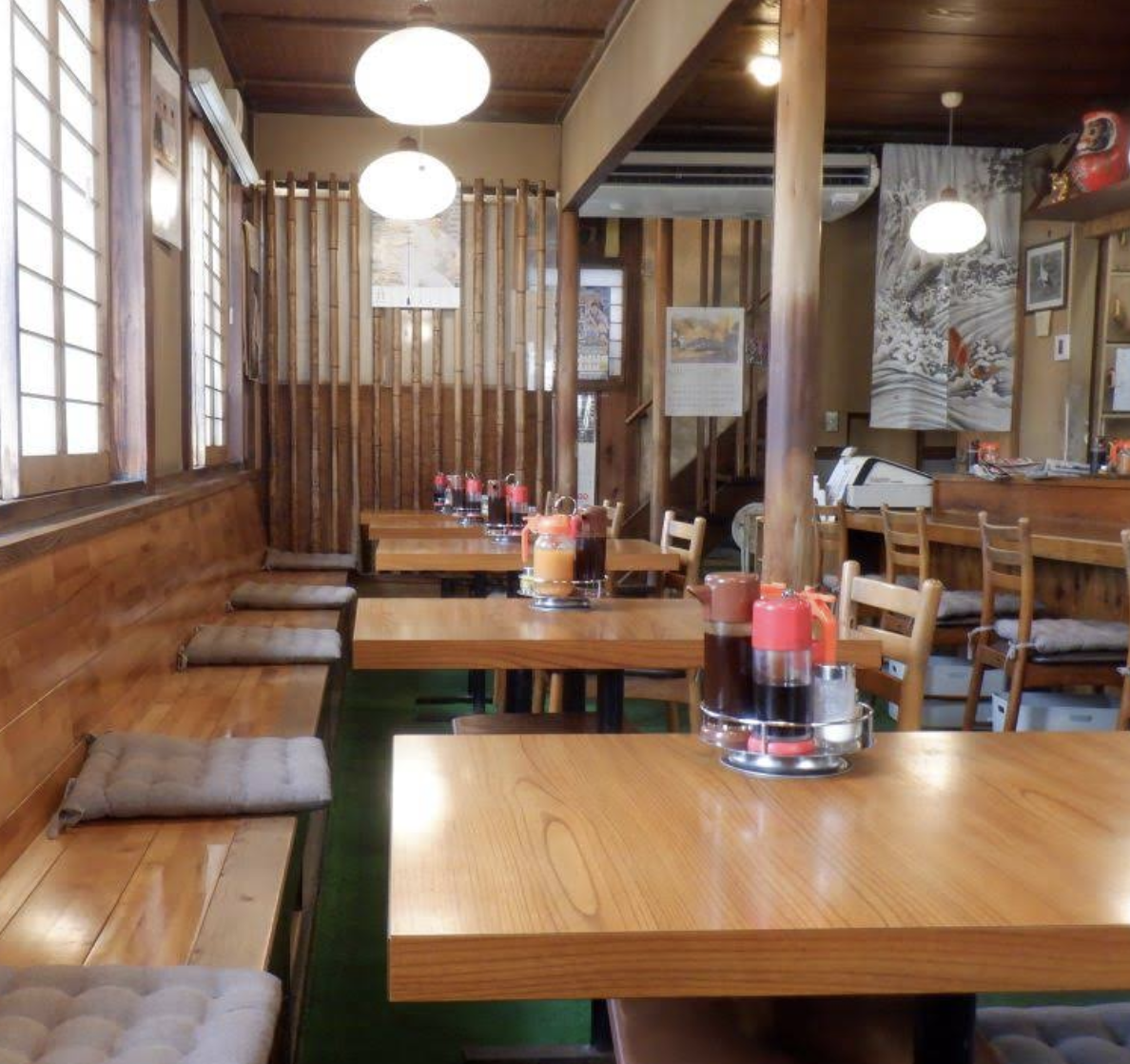 とんかつ大関の1階店内
